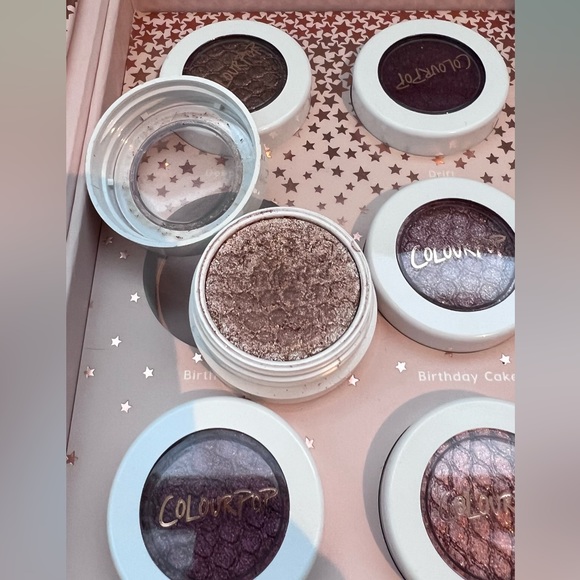 Eyeshadow - color pop polite af - Picture 3 of 4